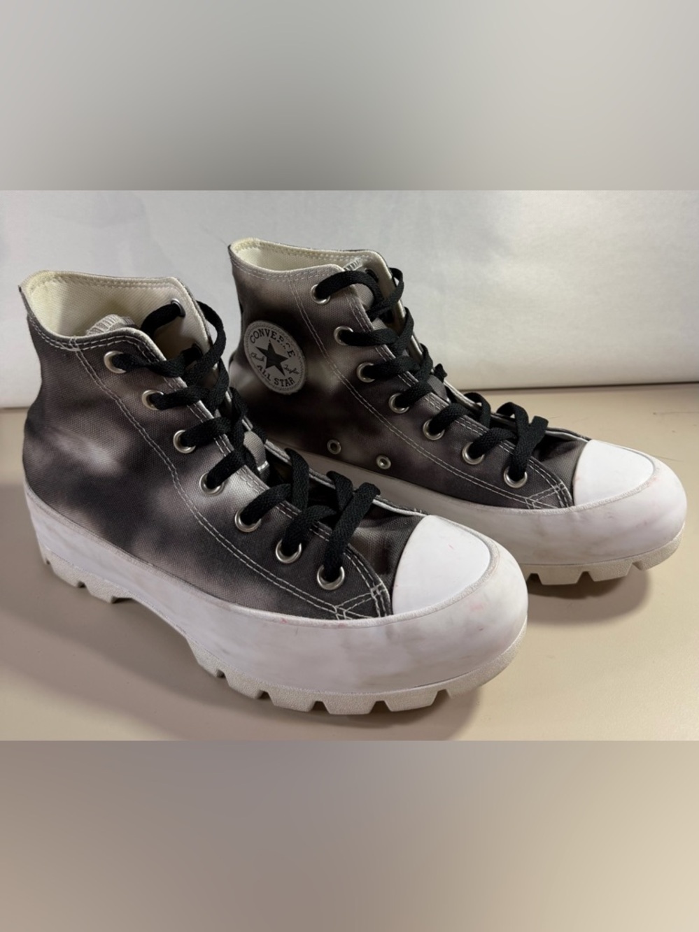 Womans Converse Chuck Taylor All Star Lugged Black & White Cloud Wash Shoes Sz 8